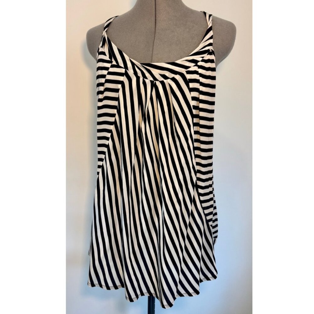 Vintage Bellatrix Button-Back 100% Silk Top - Monochrome - M